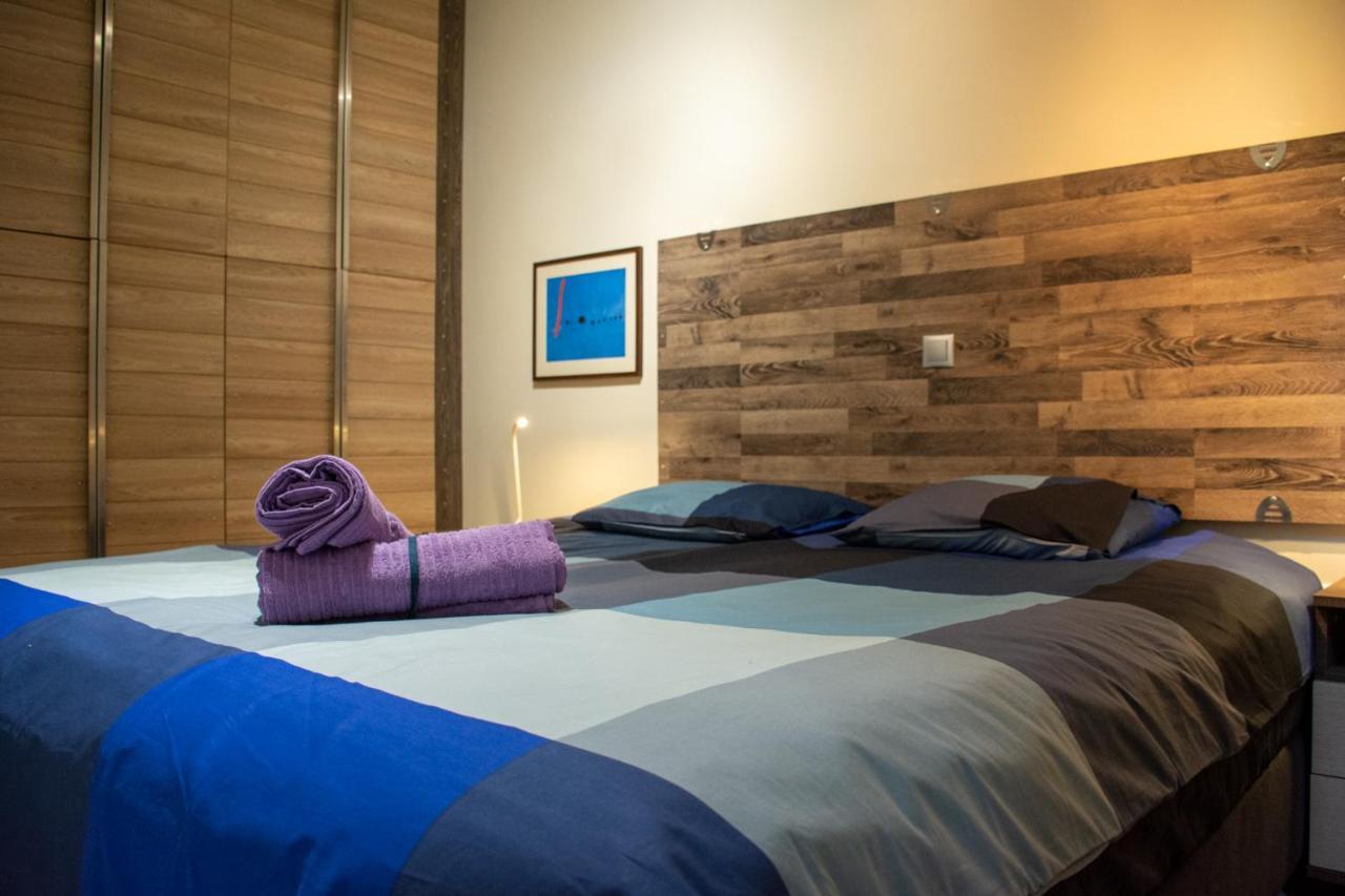 Handcrafted Unique Flat, 200M From The Acropolis Athena Bagian luar foto